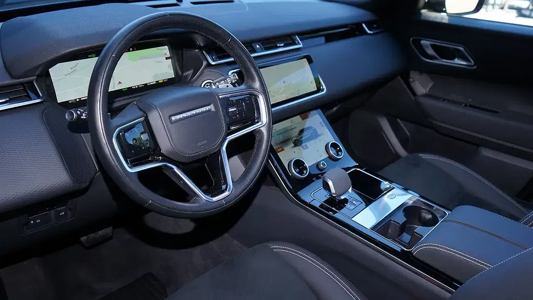 Land Rover Range Rover Velar - Thumbnail 3