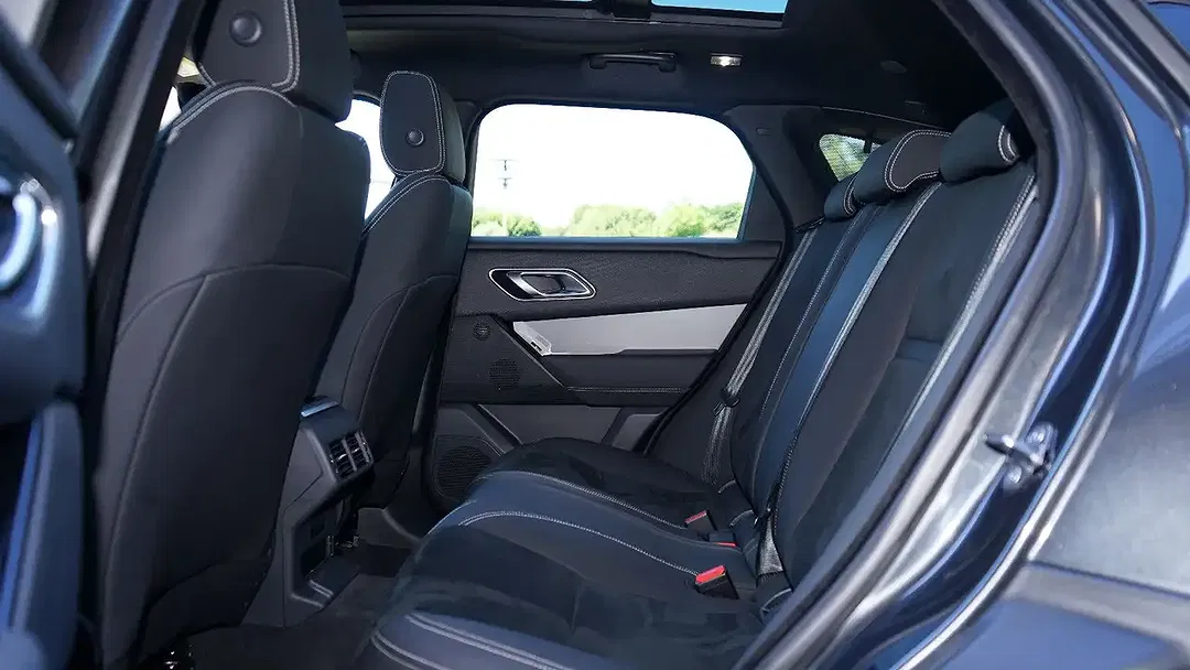 Land Rover Range Rover Velar - Thumbnail 8