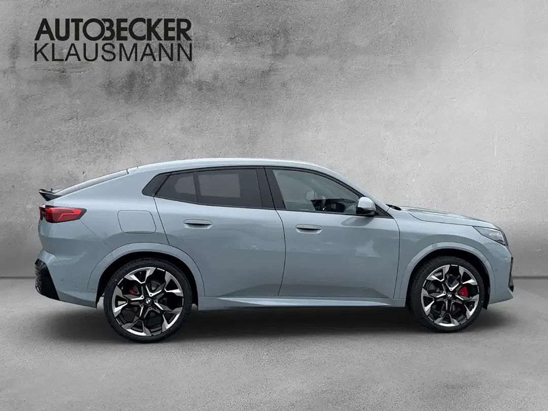 BMW X2 - Thumbnail 4