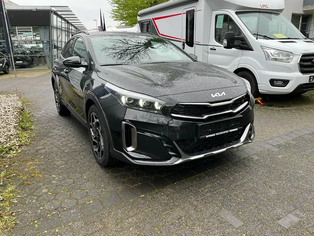 Kia XCeed - Thumbnail 3