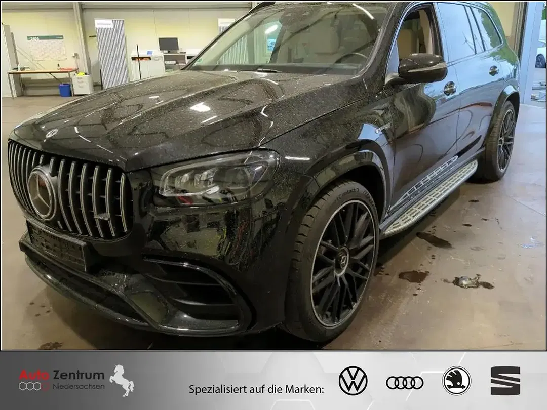 Mercedes-Benz GLS 63 AMG - Thumbnail 3