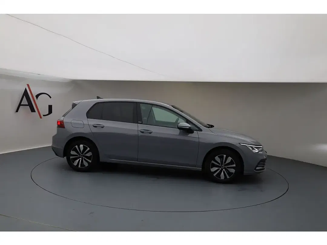 Volkswagen Golf - Thumbnail 6
