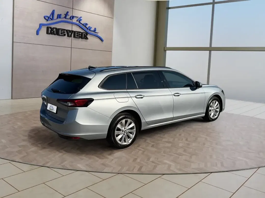 Skoda Superb - Thumbnail 5