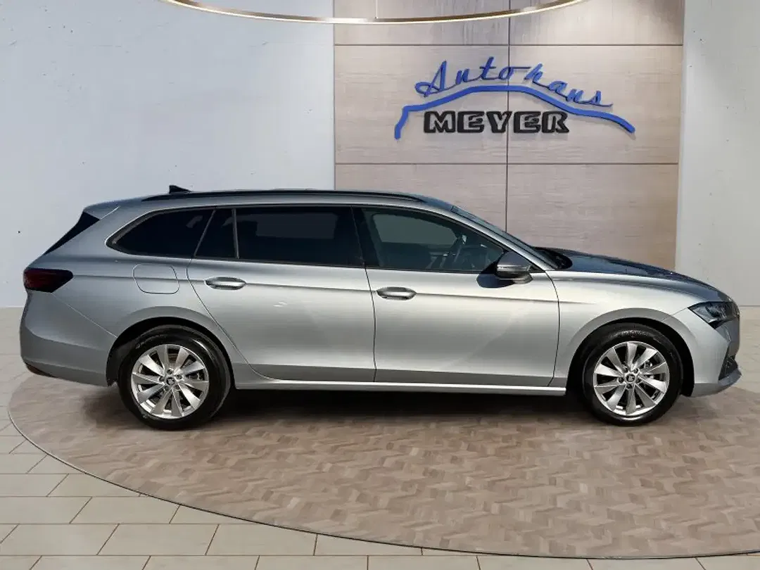 Skoda Superb - Thumbnail 6