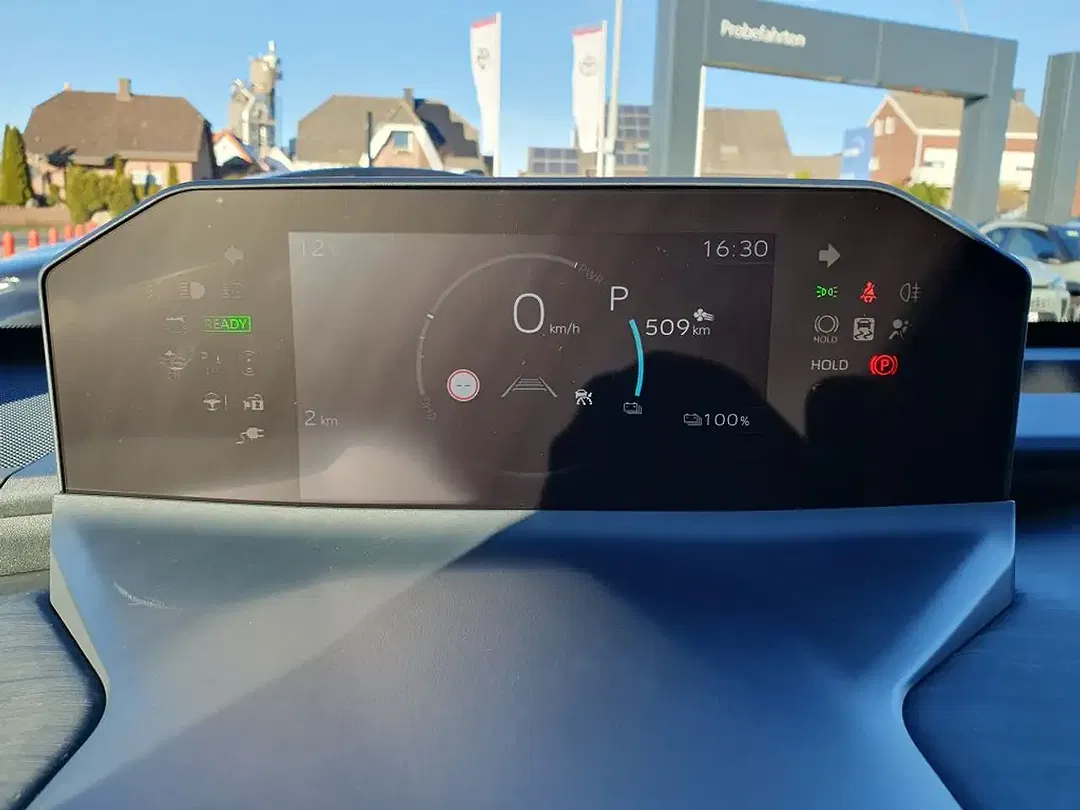 Toyota C-HR - Thumbnail 14