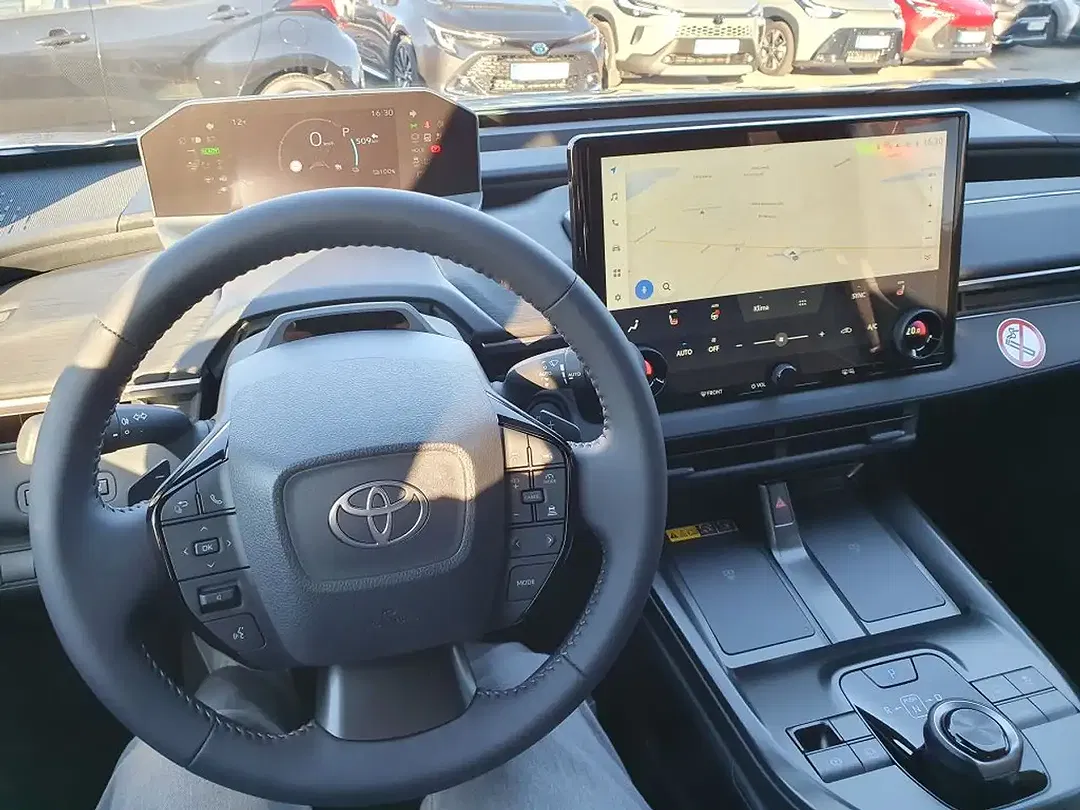 Toyota C-HR - Thumbnail 15