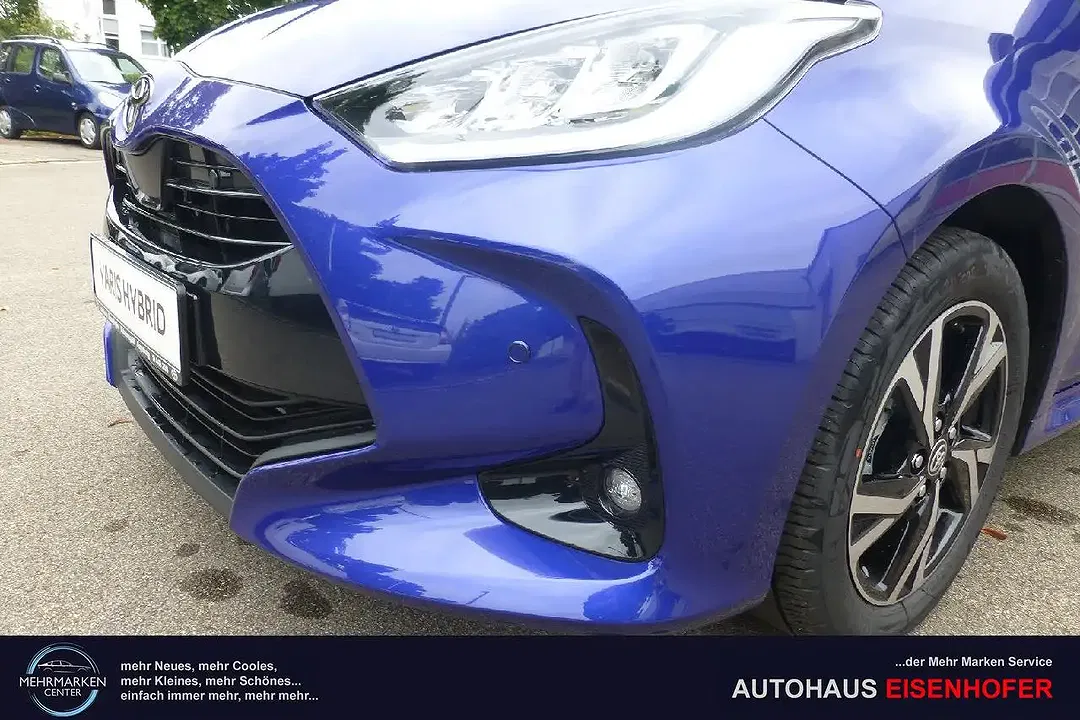 Toyota Yaris - Thumbnail 11