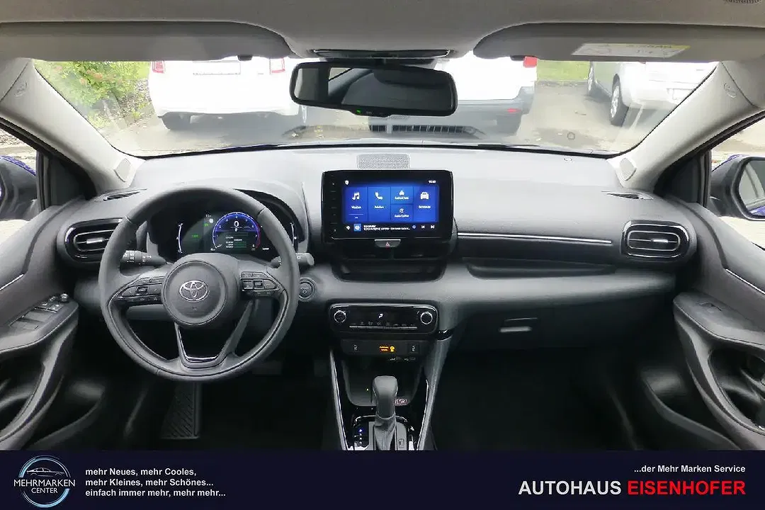 Toyota Yaris - Thumbnail 5