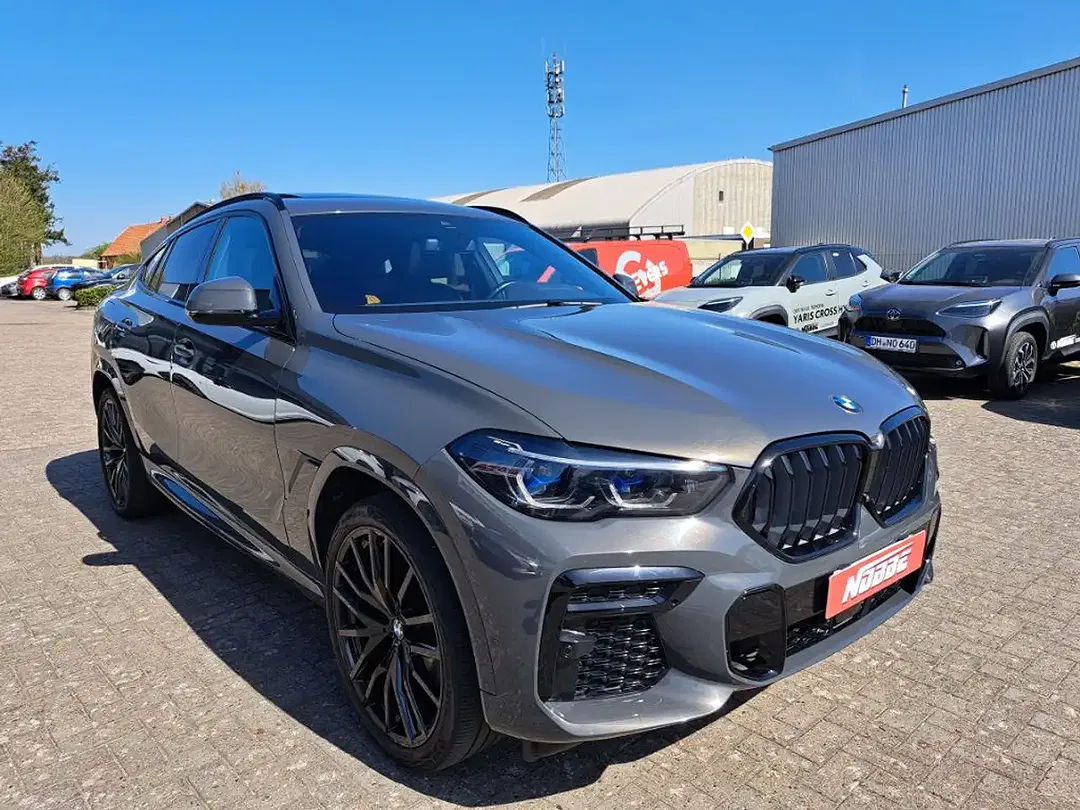 BMW X6 - Thumbnail 3