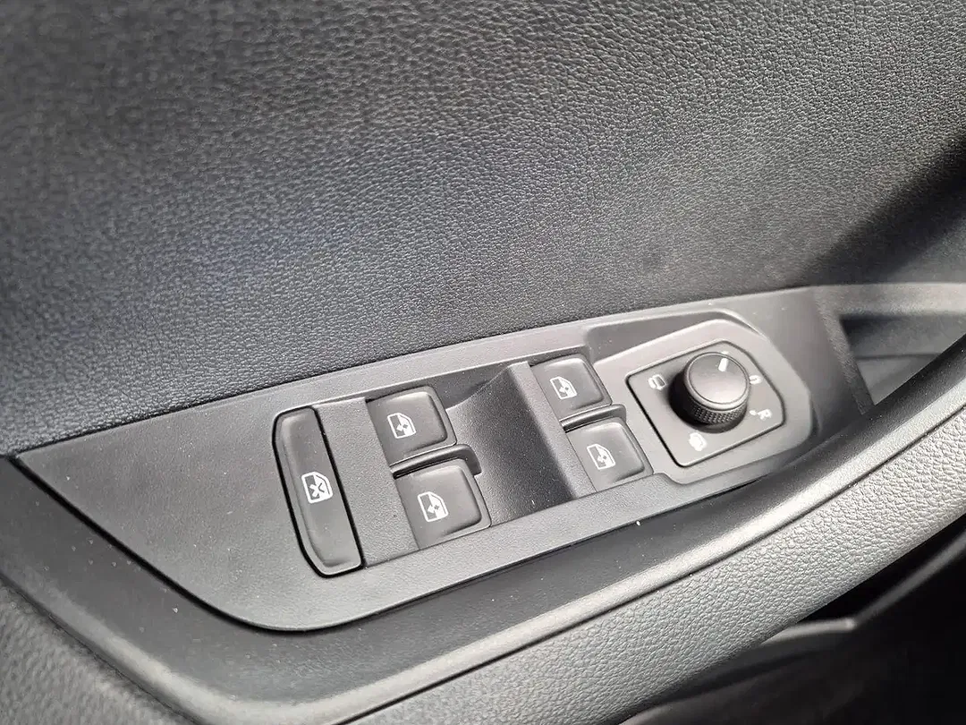 Skoda Karoq - Thumbnail 12
