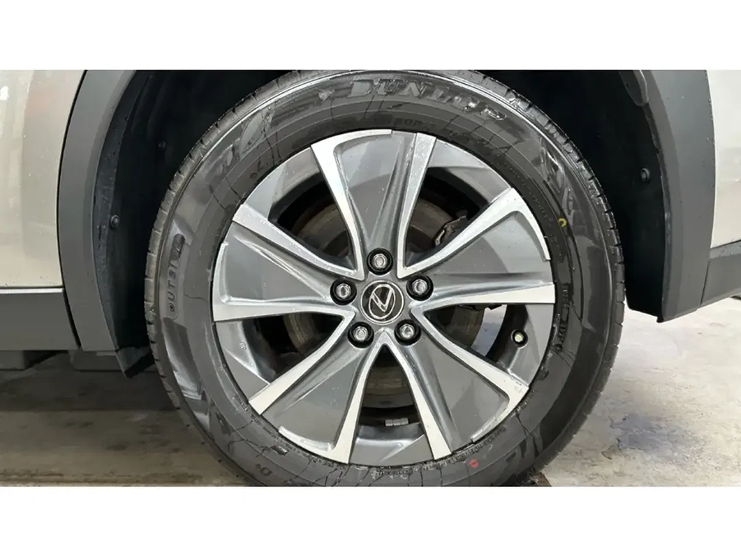 Lexus UX 300e - Thumbnail 22