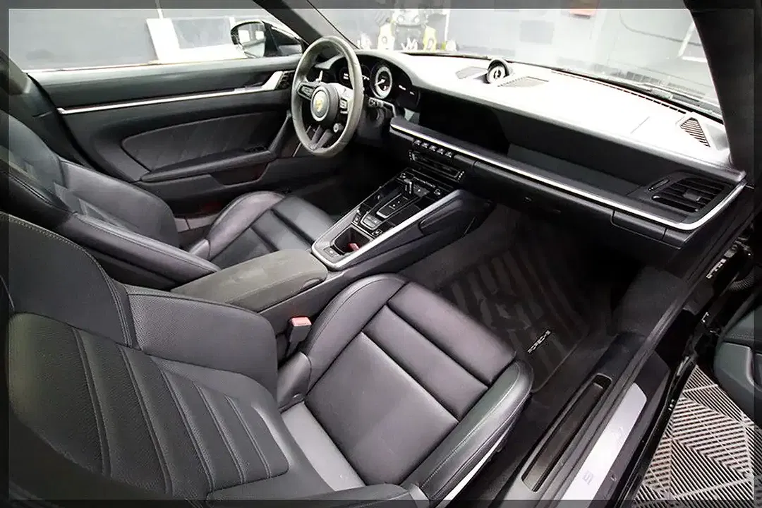 Porsche 911 - Thumbnail 12