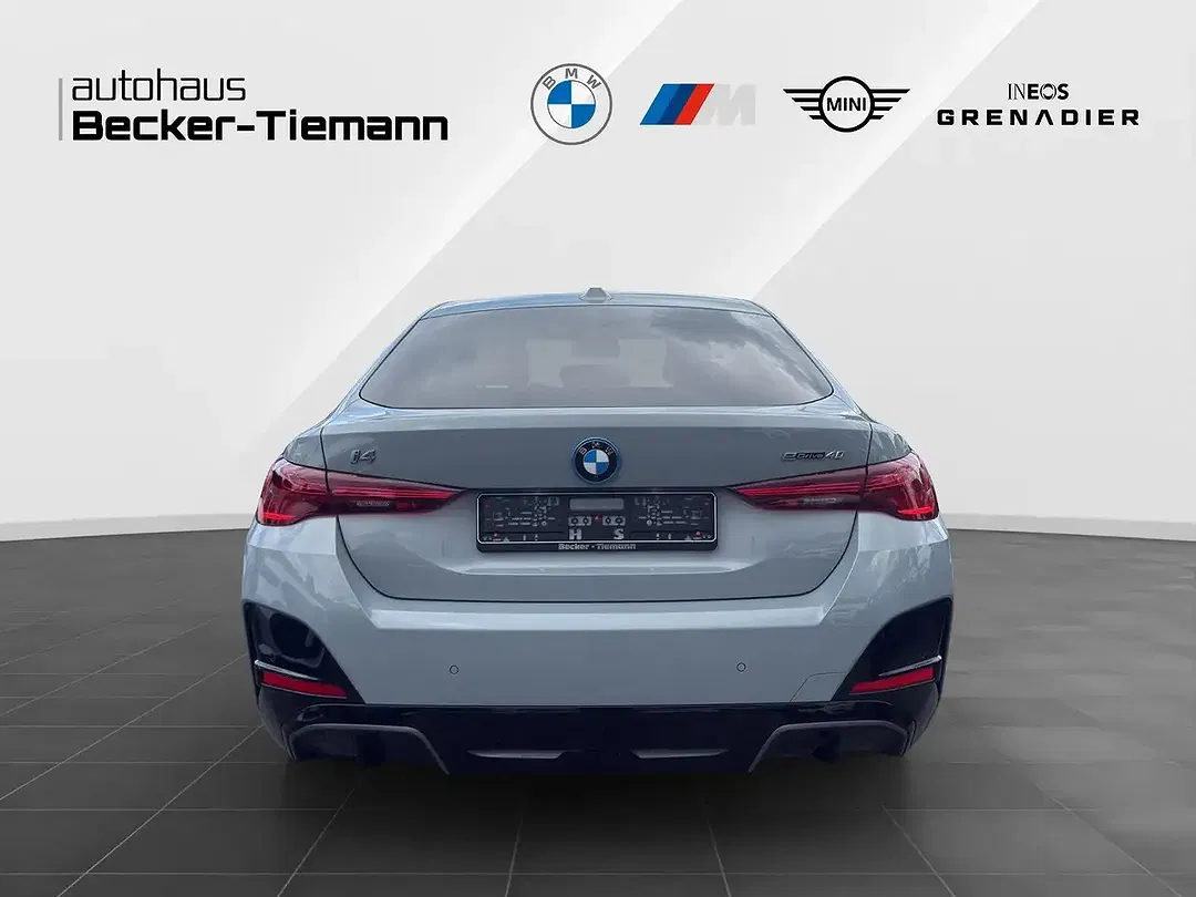 BMW i4 - Thumbnail 5