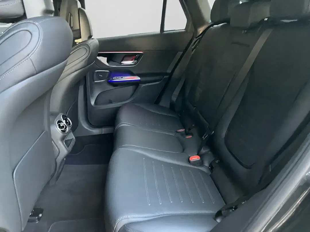 Mercedes-Benz GLC 220 - Thumbnail 14