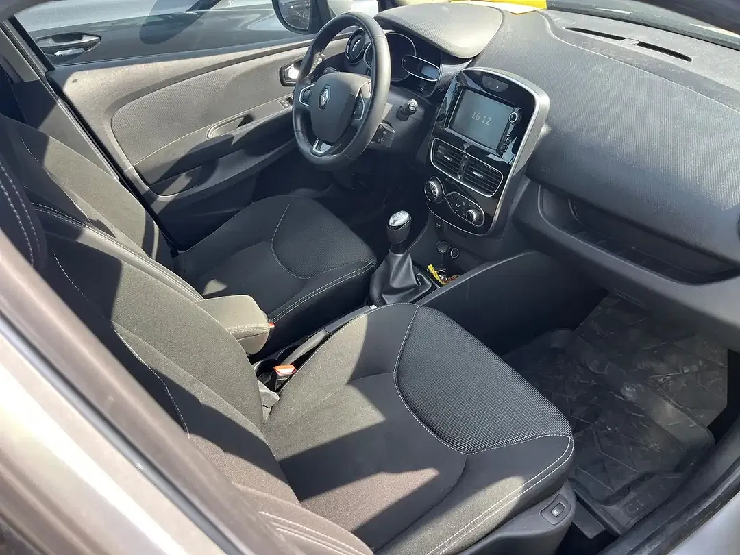 Renault Clio - Thumbnail 8