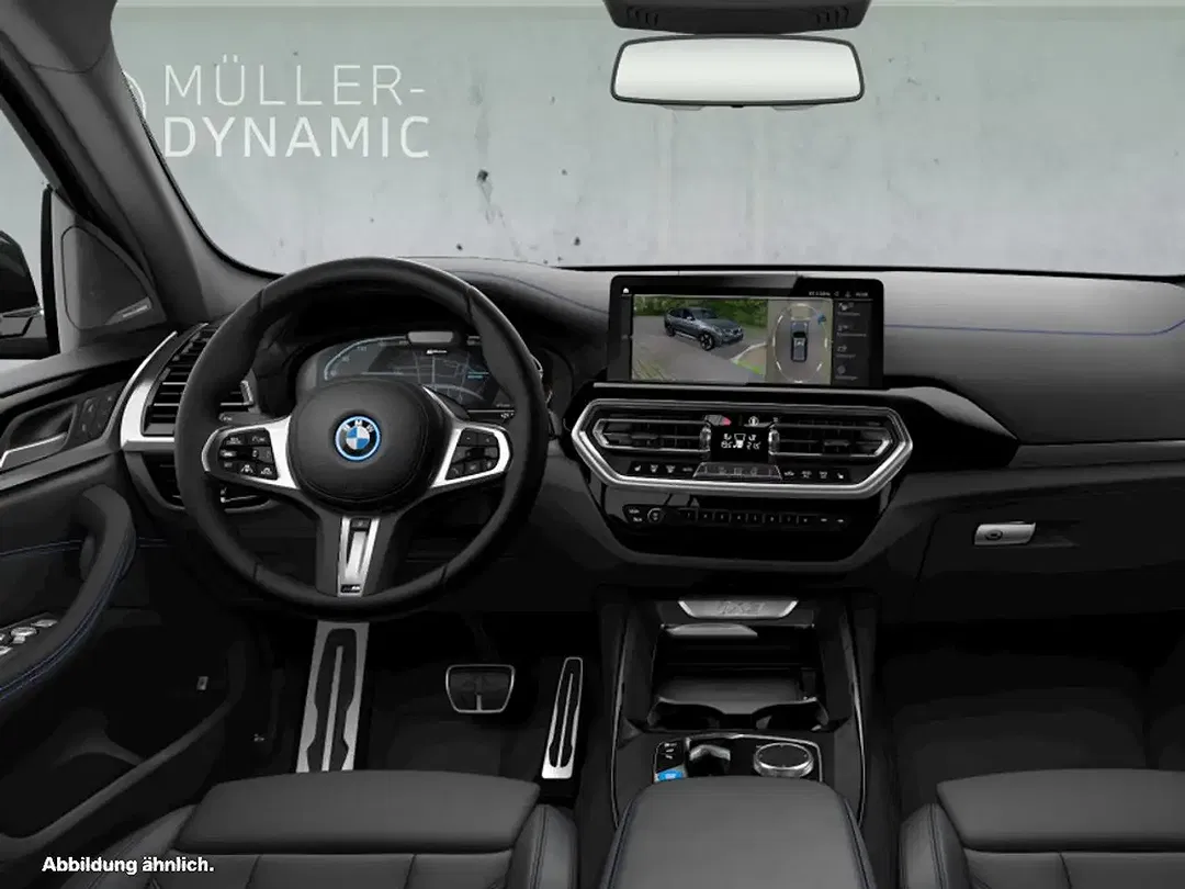 BMW iX3 - Thumbnail 4