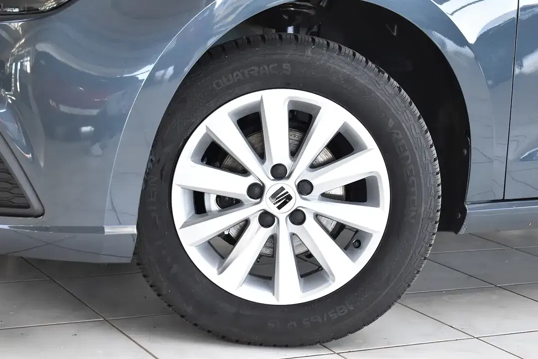 SEAT Ibiza - Thumbnail 9
