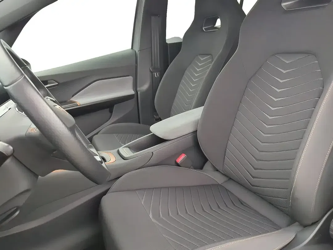 CUPRA Born - Thumbnail 8