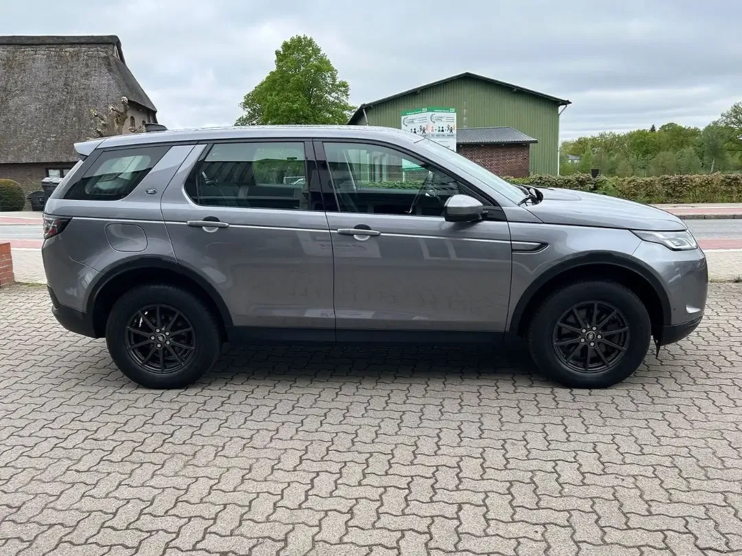Land Rover Discovery Sport - Thumbnail 3