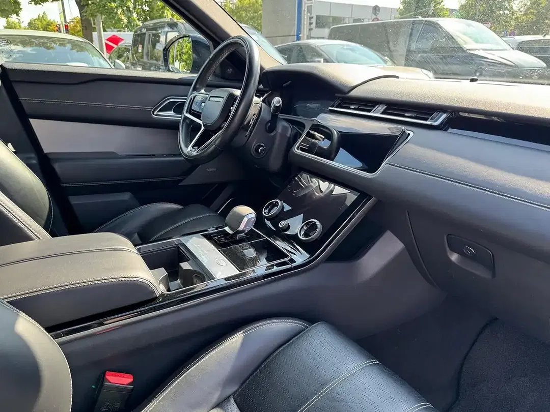 Land Rover Range Rover Velar - Thumbnail 8