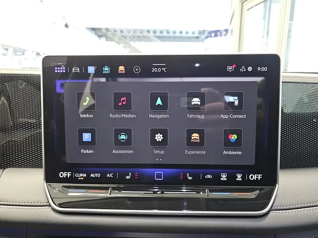 Volkswagen Tiguan - Thumbnail 13