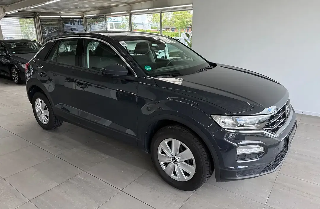 Volkswagen T-Roc - foto 1