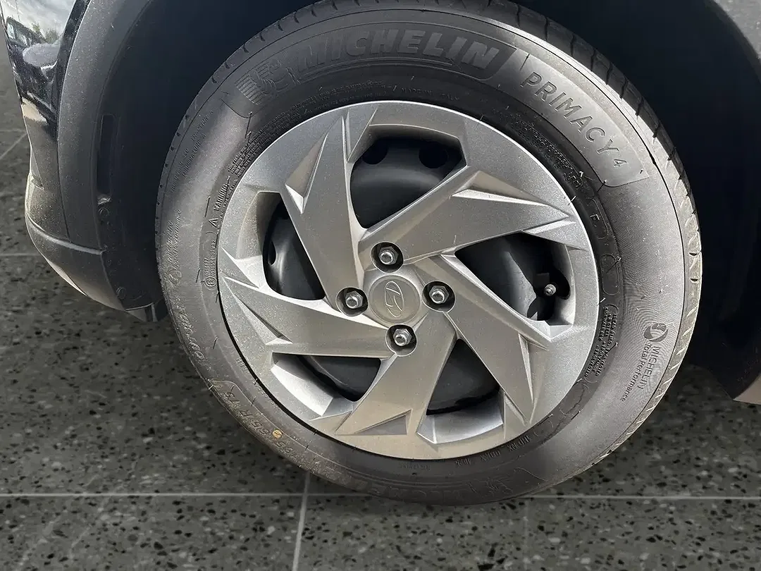Hyundai BAYON - Thumbnail 6