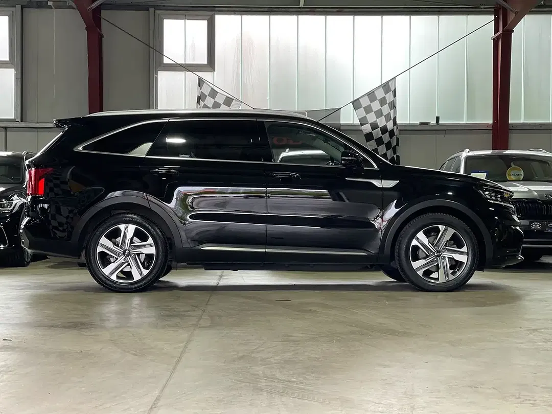 Kia Sorento - Thumbnail 4