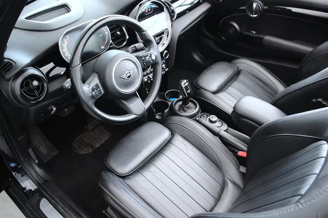 MINI Cooper Cabrio - Thumbnail 10