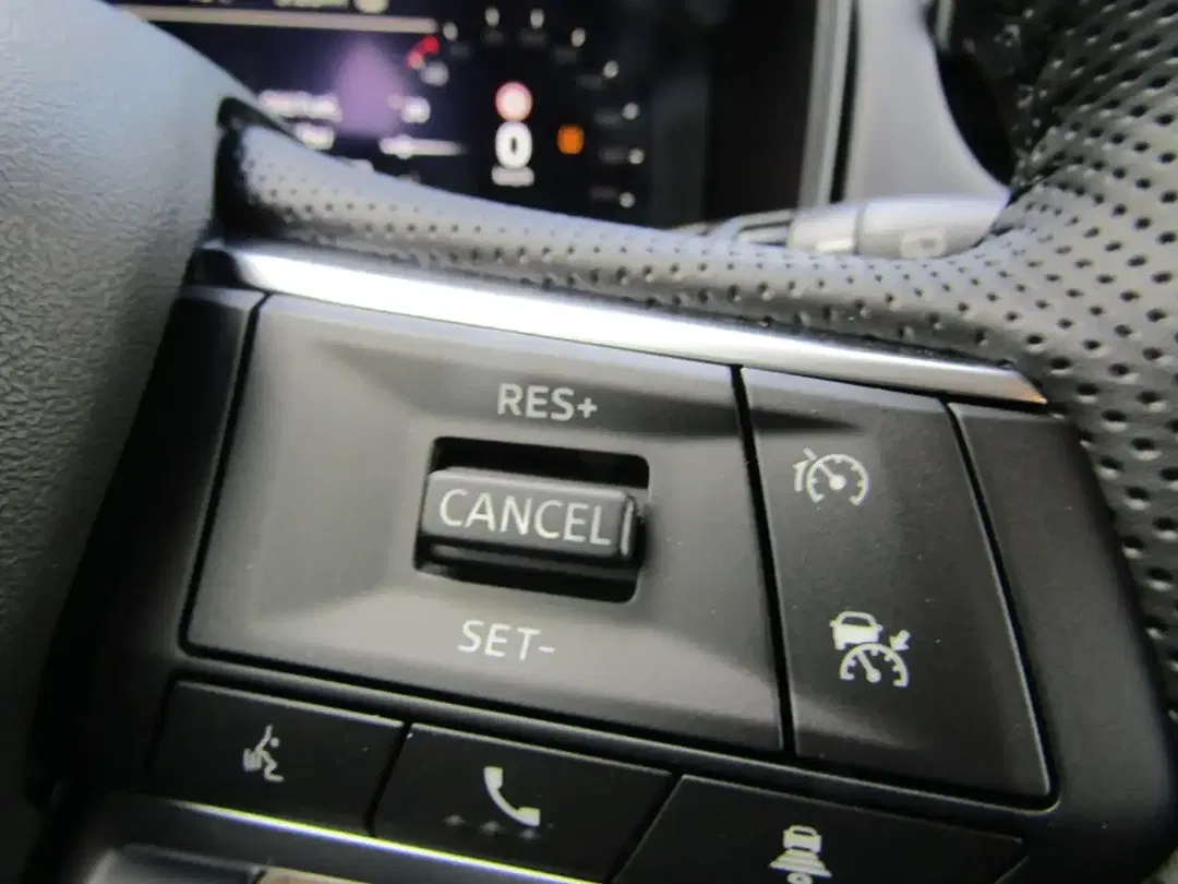 Mitsubishi Outlander - Thumbnail 13