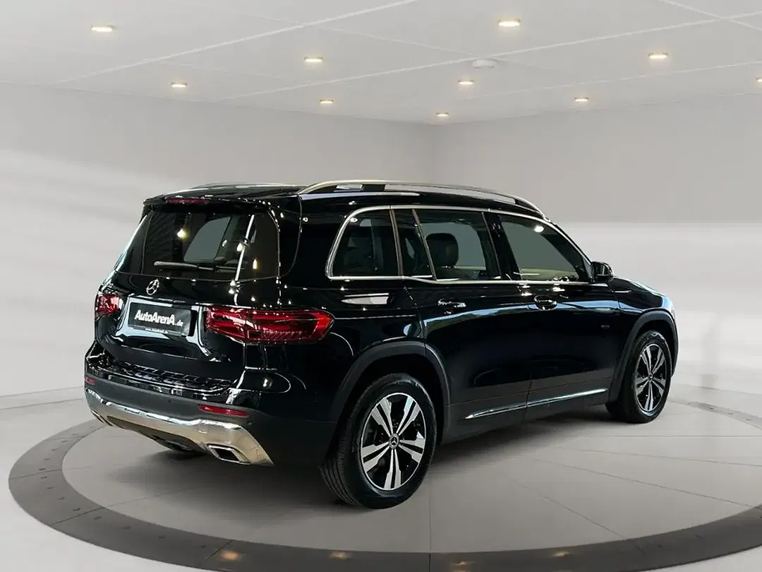 Mercedes-Benz GLB 200 - Thumbnail 2