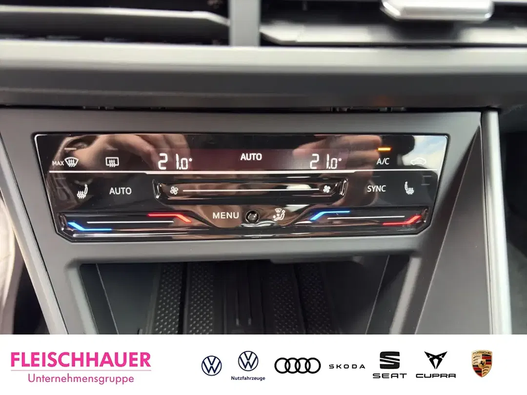 Volkswagen Polo - Thumbnail 12