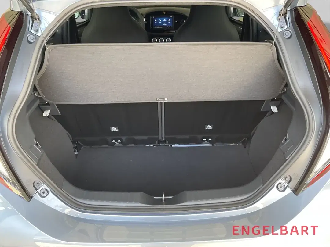 Toyota Aygo X - Thumbnail 13