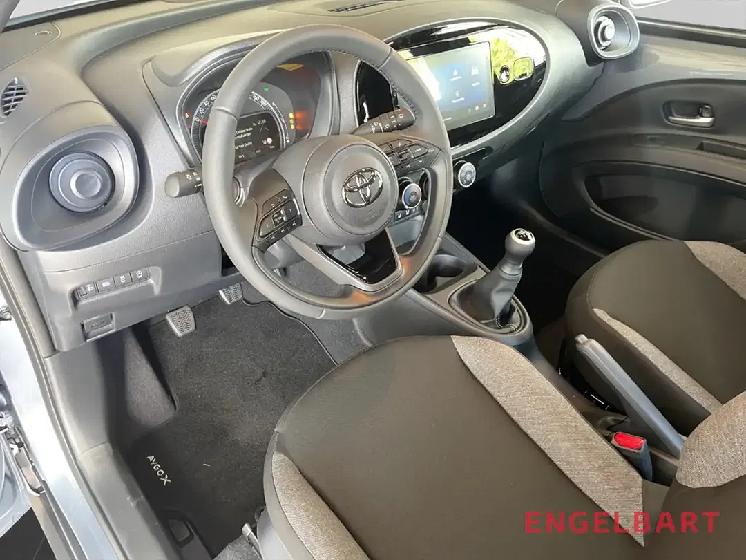 Toyota Aygo X - Thumbnail 7
