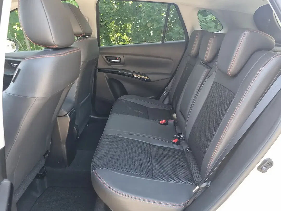 Suzuki S-Cross 1.4 AllGrip 4x4 Comfort+ - foto 15