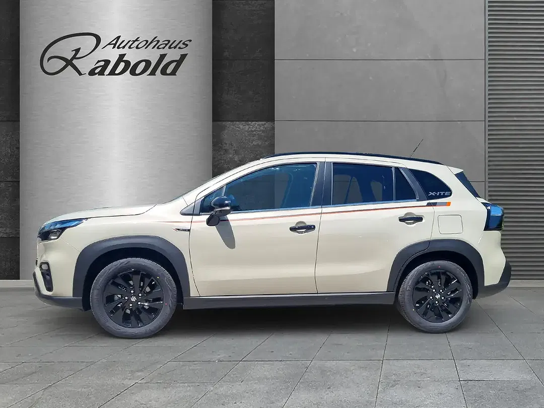 Suzuki S-Cross 1.4 AllGrip 4x4 Comfort+ - foto 2