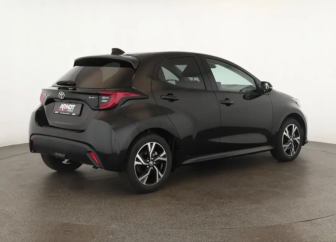 Toyota Yaris - Thumbnail 5