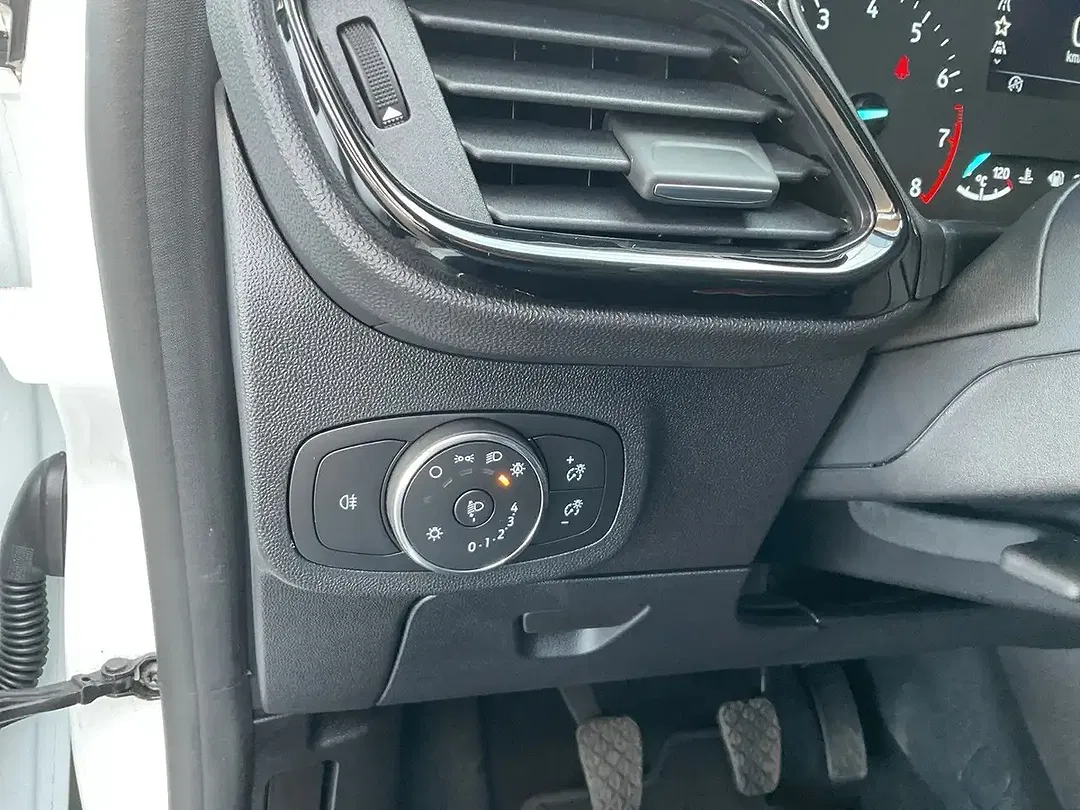Ford Fiesta - Thumbnail 13