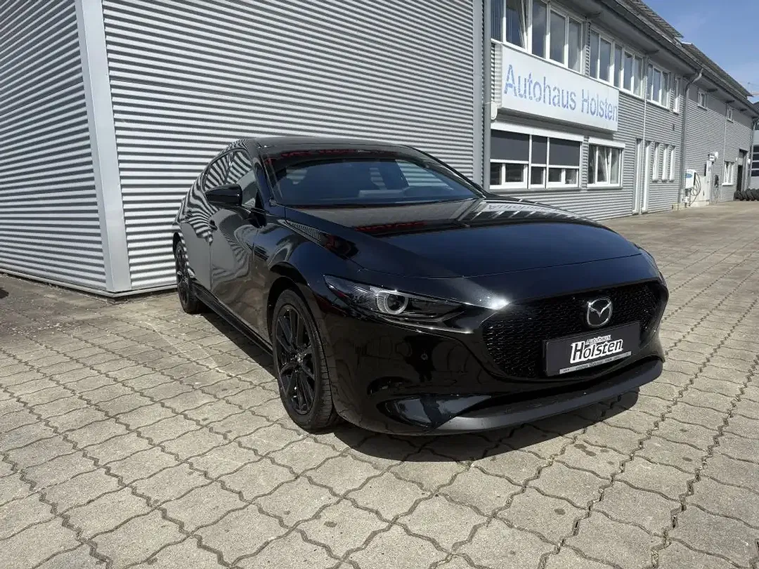Mazda 3 - Thumbnail 3