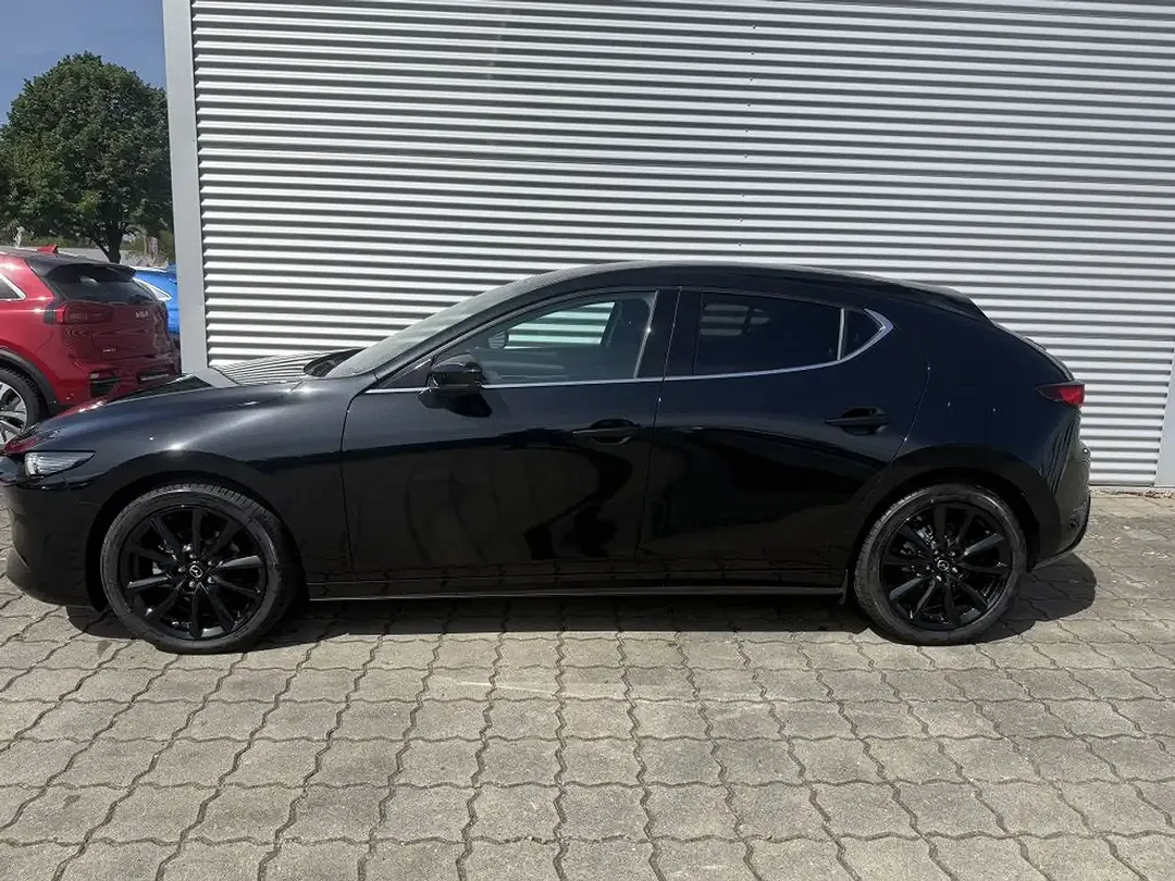 Mazda 3 - Thumbnail 4