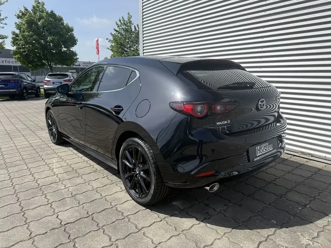 Mazda 3 - Thumbnail 5