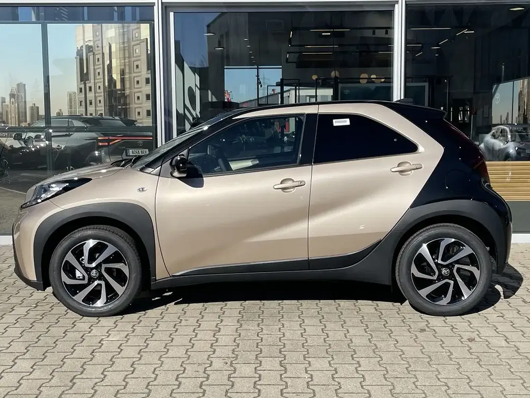 Toyota Aygo X - Thumbnail 6
