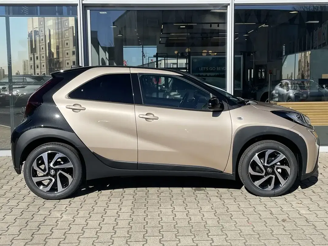 Toyota Aygo X - Thumbnail 3