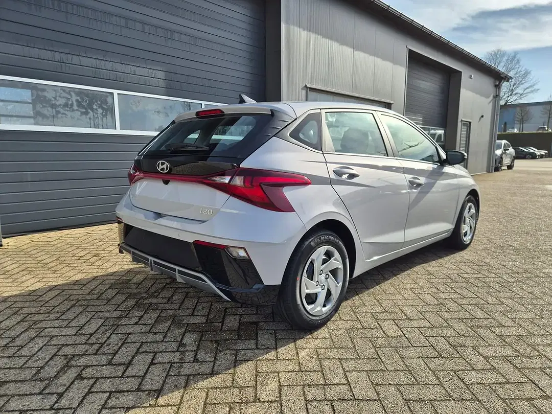 Hyundai i20 - Thumbnail 4