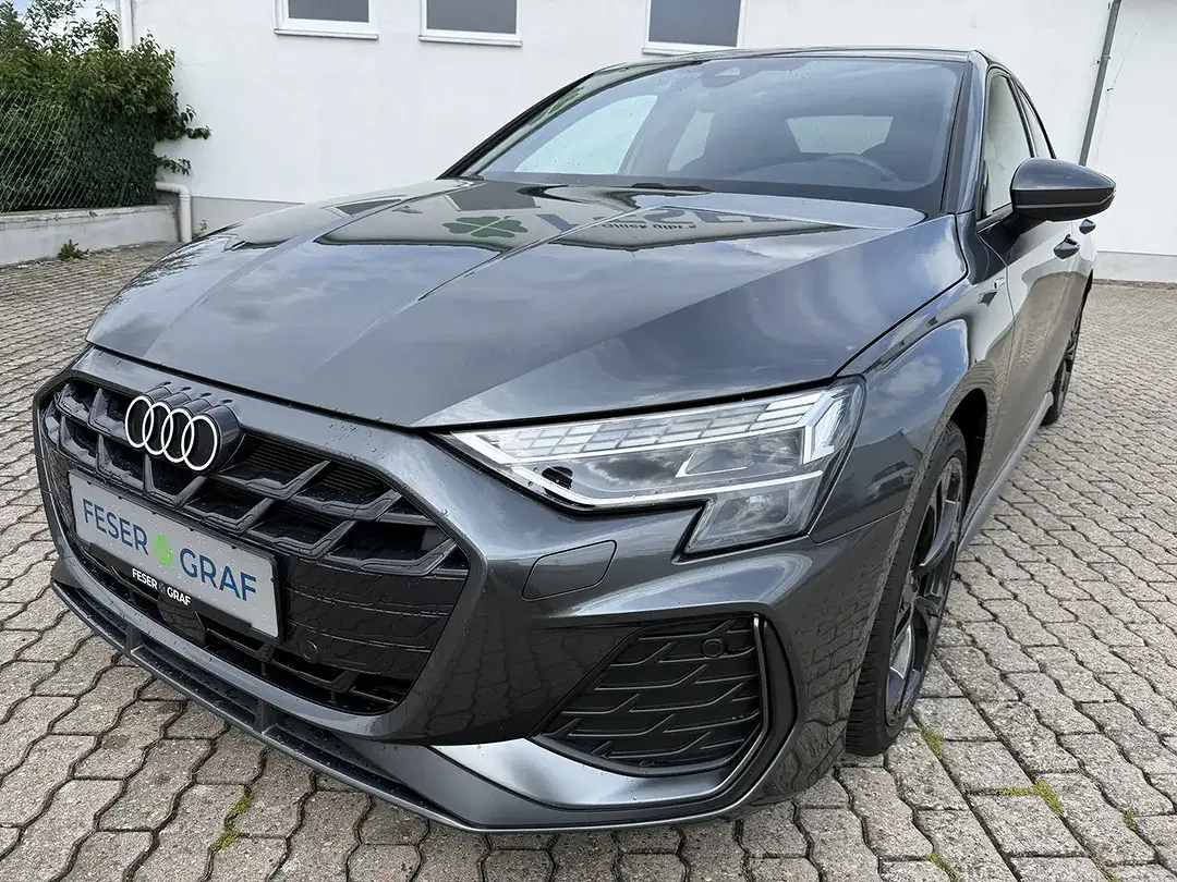 Audi A3 - Thumbnail 2