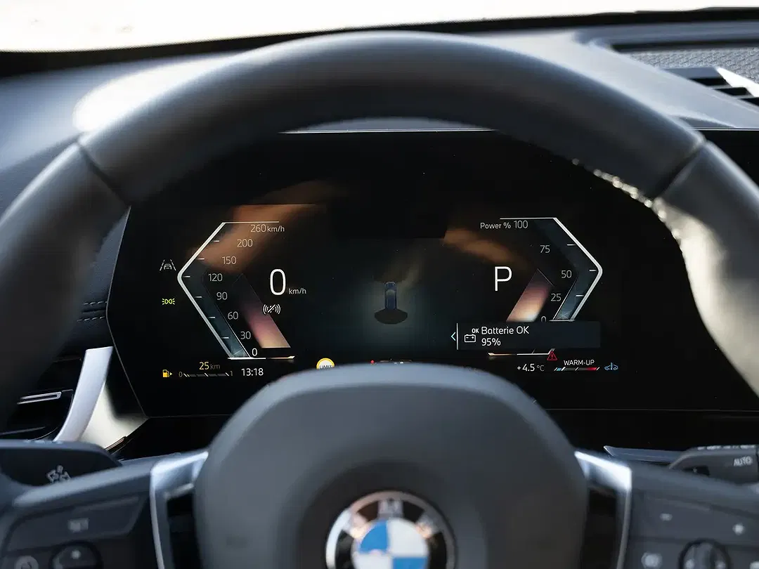 BMW X1 - Thumbnail 10