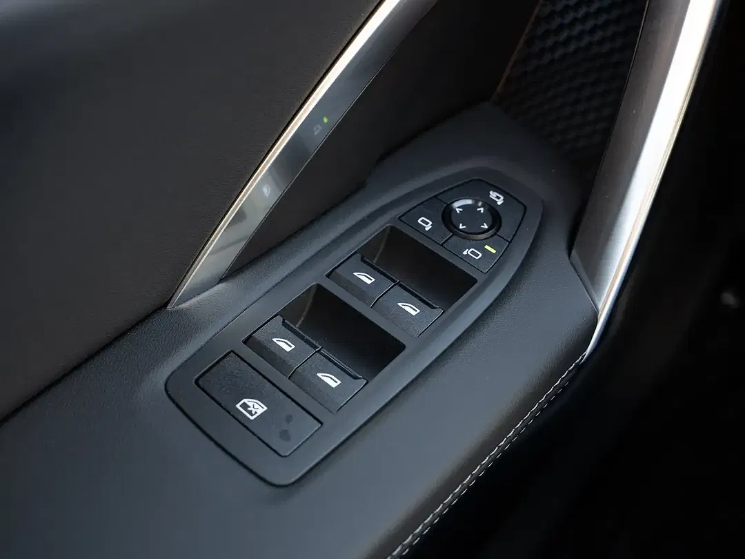 BMW X1 - Thumbnail 14