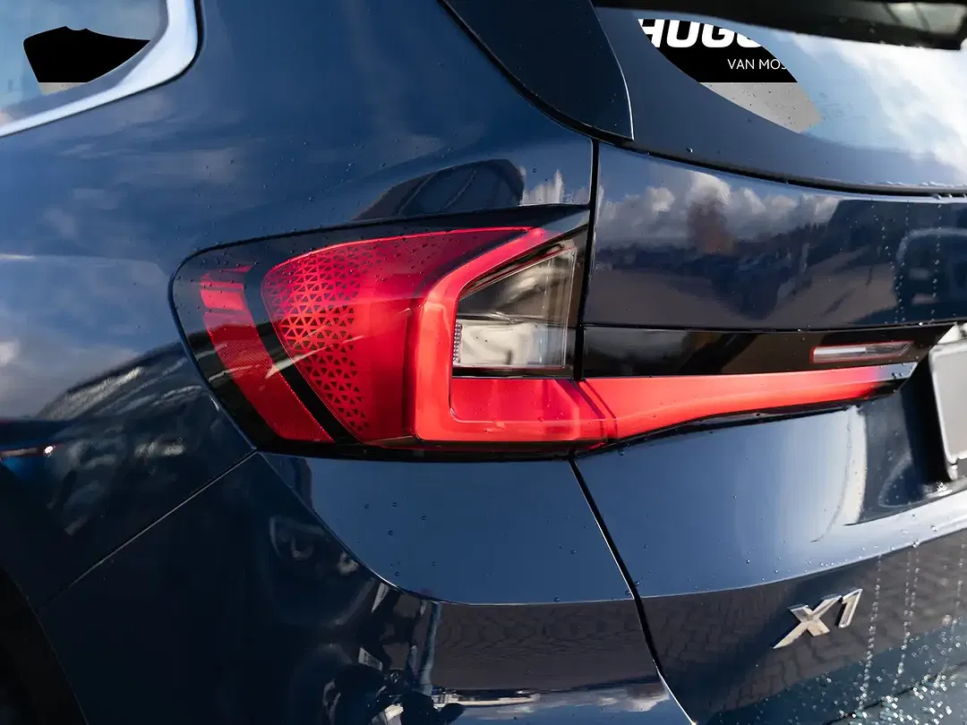 BMW X1 - Thumbnail 4
