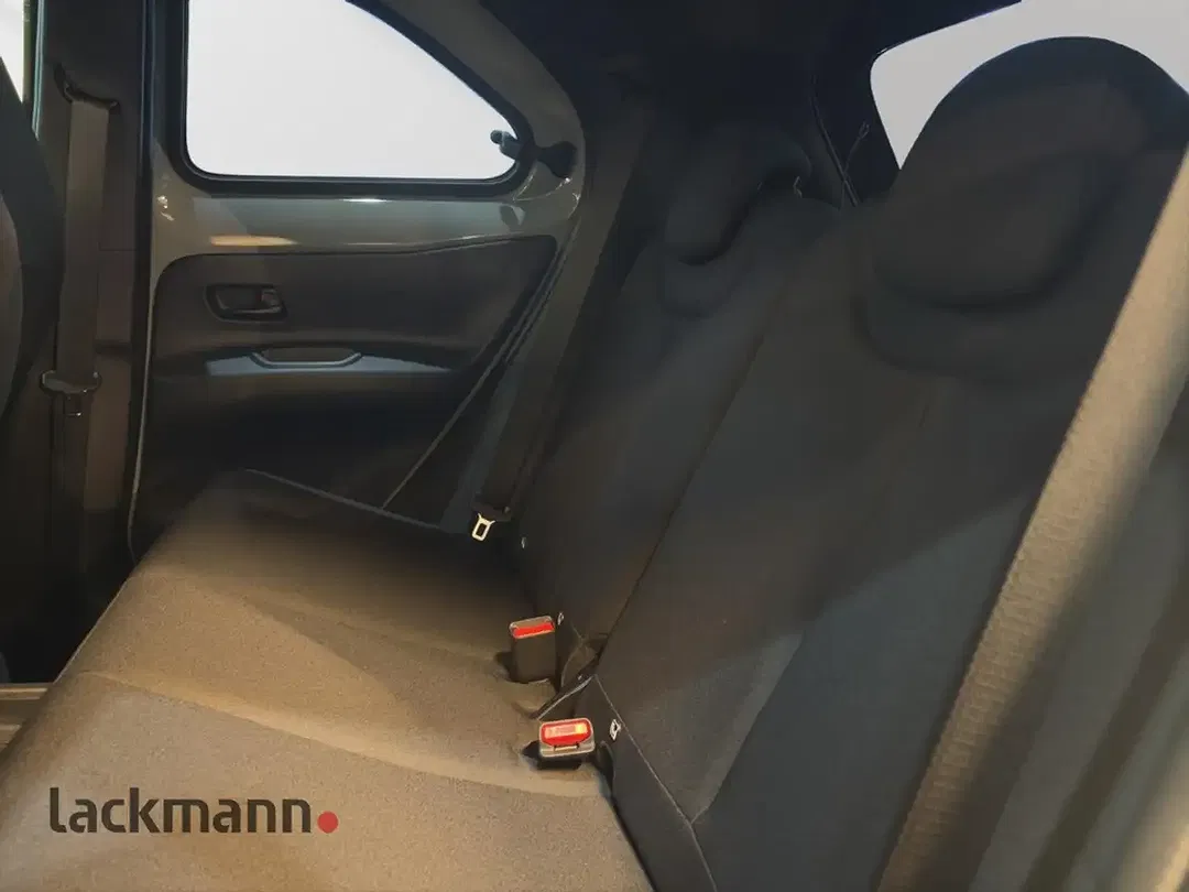 Toyota Aygo X - Thumbnail 9