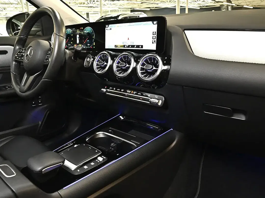 Mercedes-Benz GLA 250 - Thumbnail 6